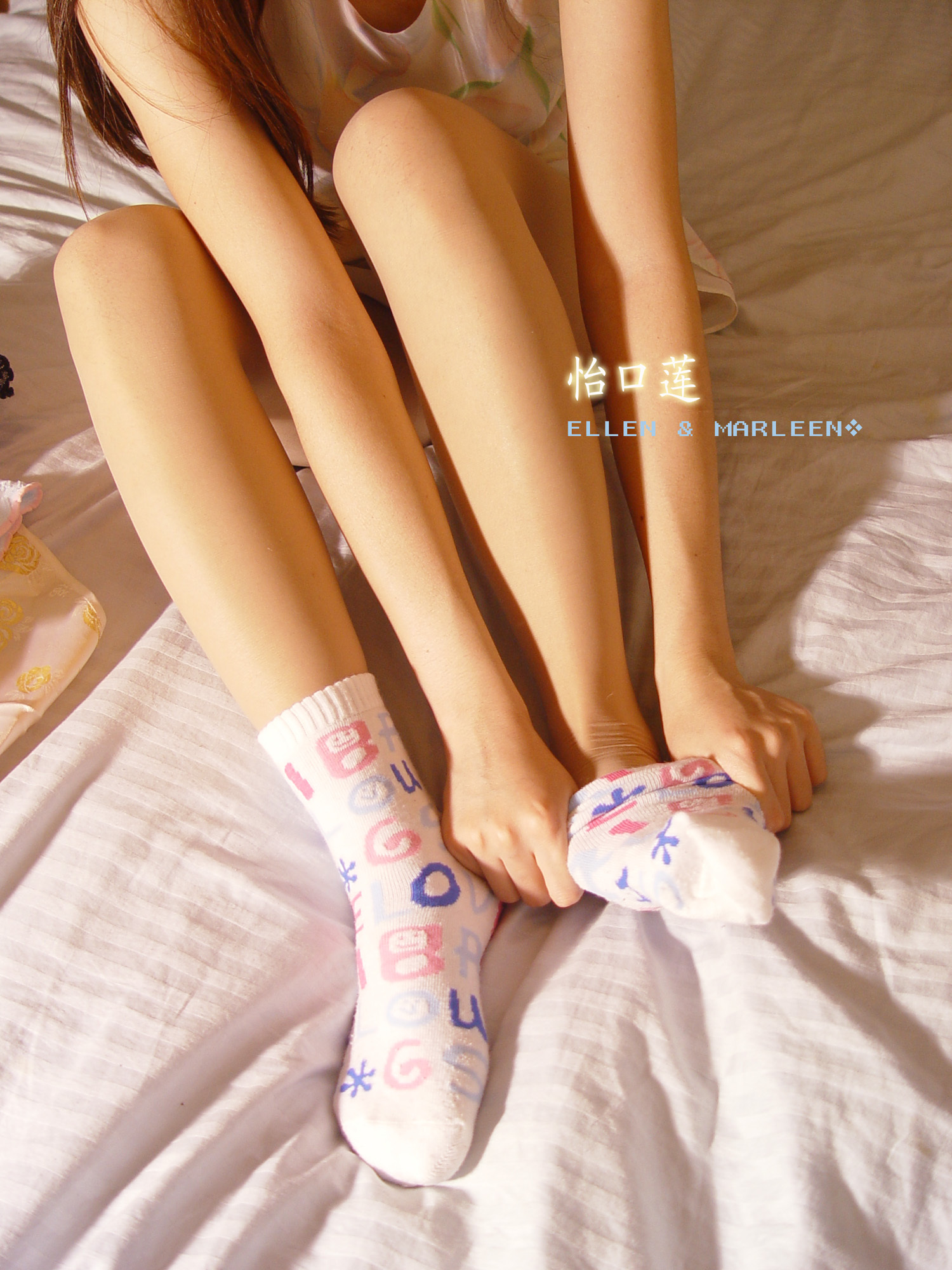 淡淡猫香全部丝袜套图大合集 1